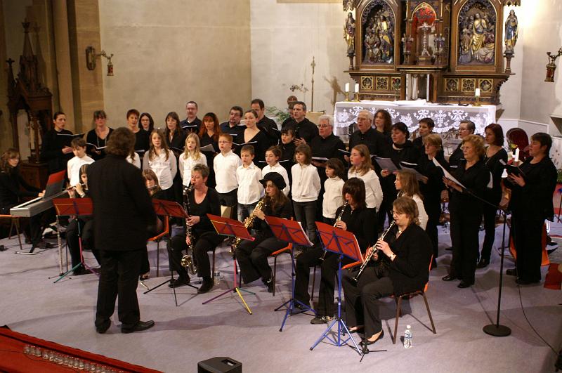 16-12 Distroff Enfants chantent Noel 021.jpg